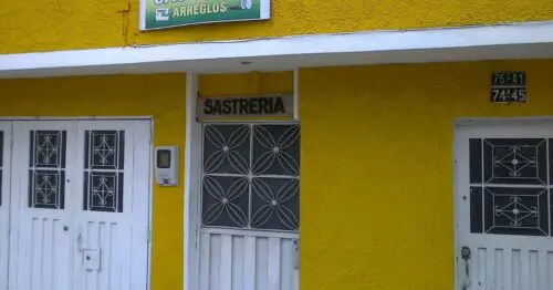 SASTRERIA Y ARREGLOS SASTRERIA Y ARREGLOS